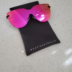 Brand new QUAY "Daydream" sunglasses